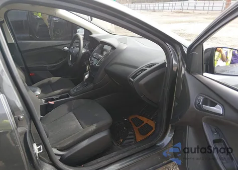 2017 Ford Focus Sel z USA, uszkodzony, nr VIN 1FADP3H21HL274456